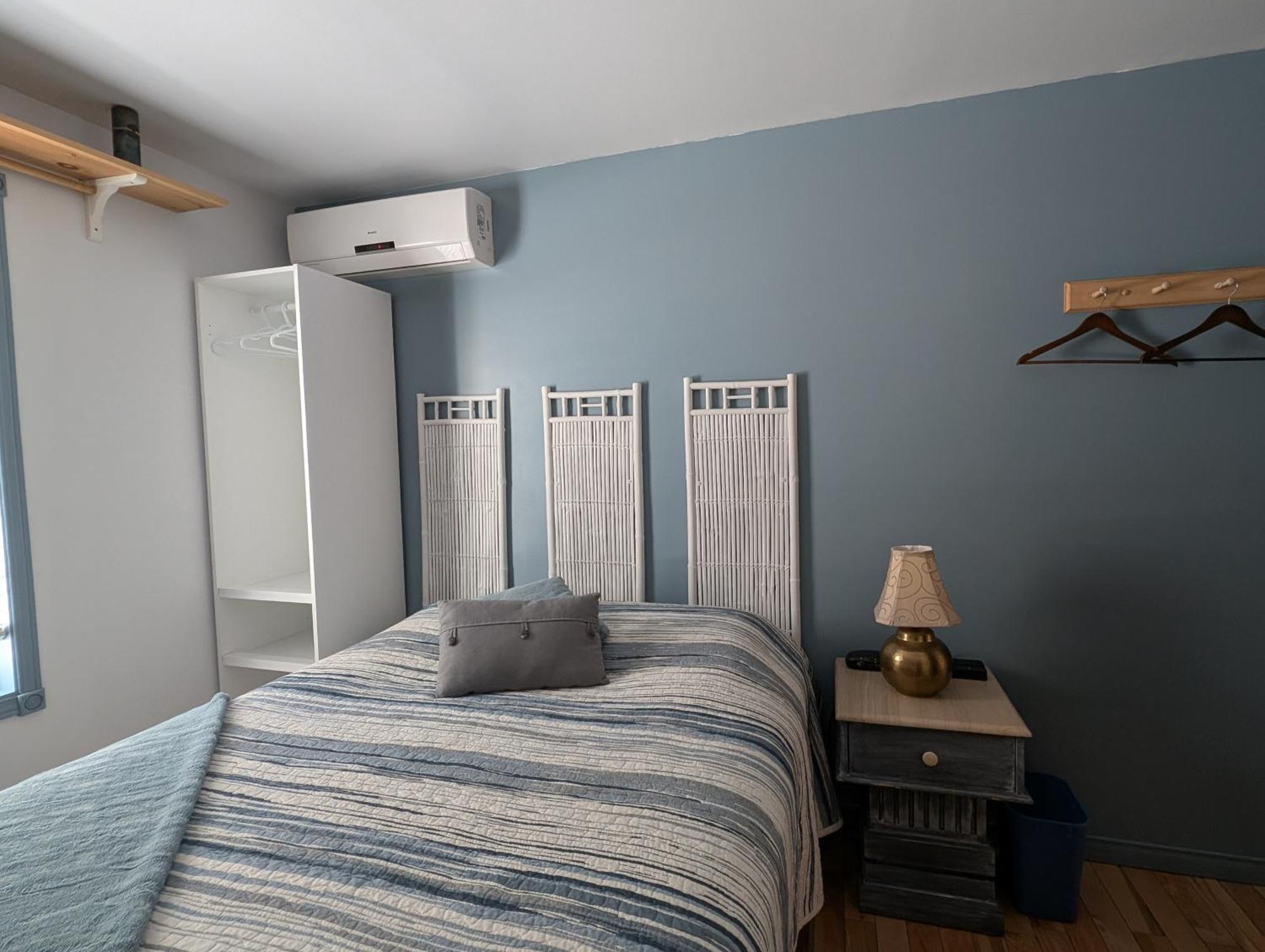 Au Saut Du Lit Bed & Breakfast Magog Екстериор снимка