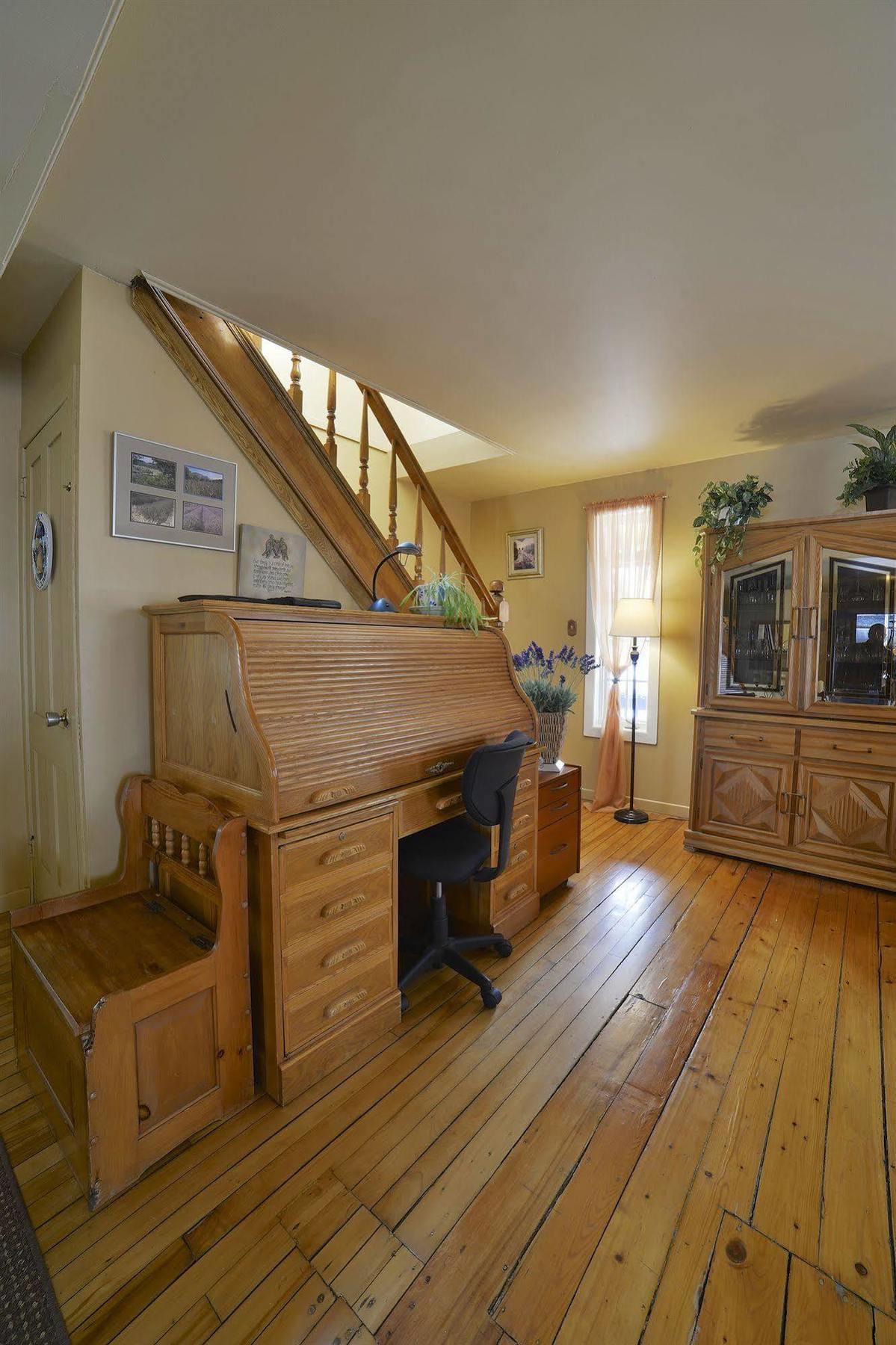 Au Saut Du Lit Bed & Breakfast Magog Екстериор снимка